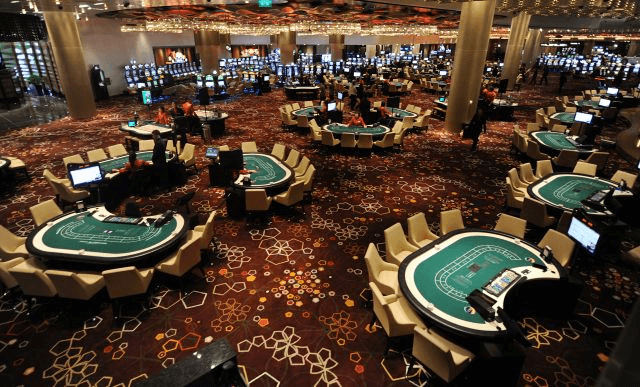 百家樂賺錢是全世界尤其在亞洲，是一款極為風靡的博奕紙牌遊戲，百家樂賺錢也是世界公認最公正、公平的賭桌撲克遊戲，就是因為它的莊家優勢最低，所以深得賭客的喜愛。